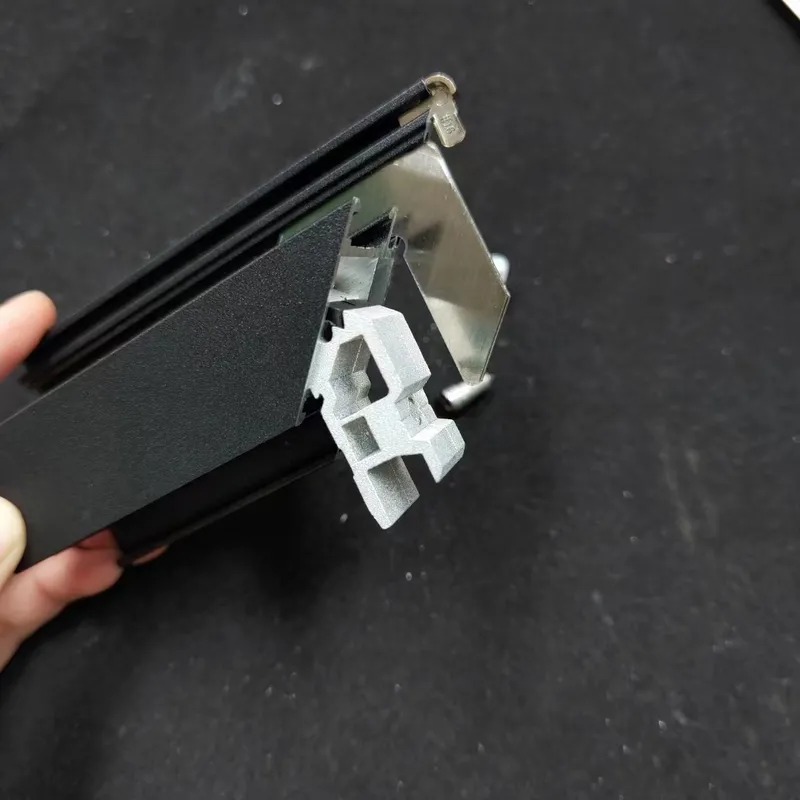 FoshanXuanqing's tweet image. 🔩 Improve window frame assembly with easy-install aluminum corner joints. Faster setup, better alignment, and long-term durability with 6063-T5 aluminum.

📩 fsxuanqing@gmail.com

🌐 aluminium-hardware.com

#aluminumhardware #windowhardware #constructiontips