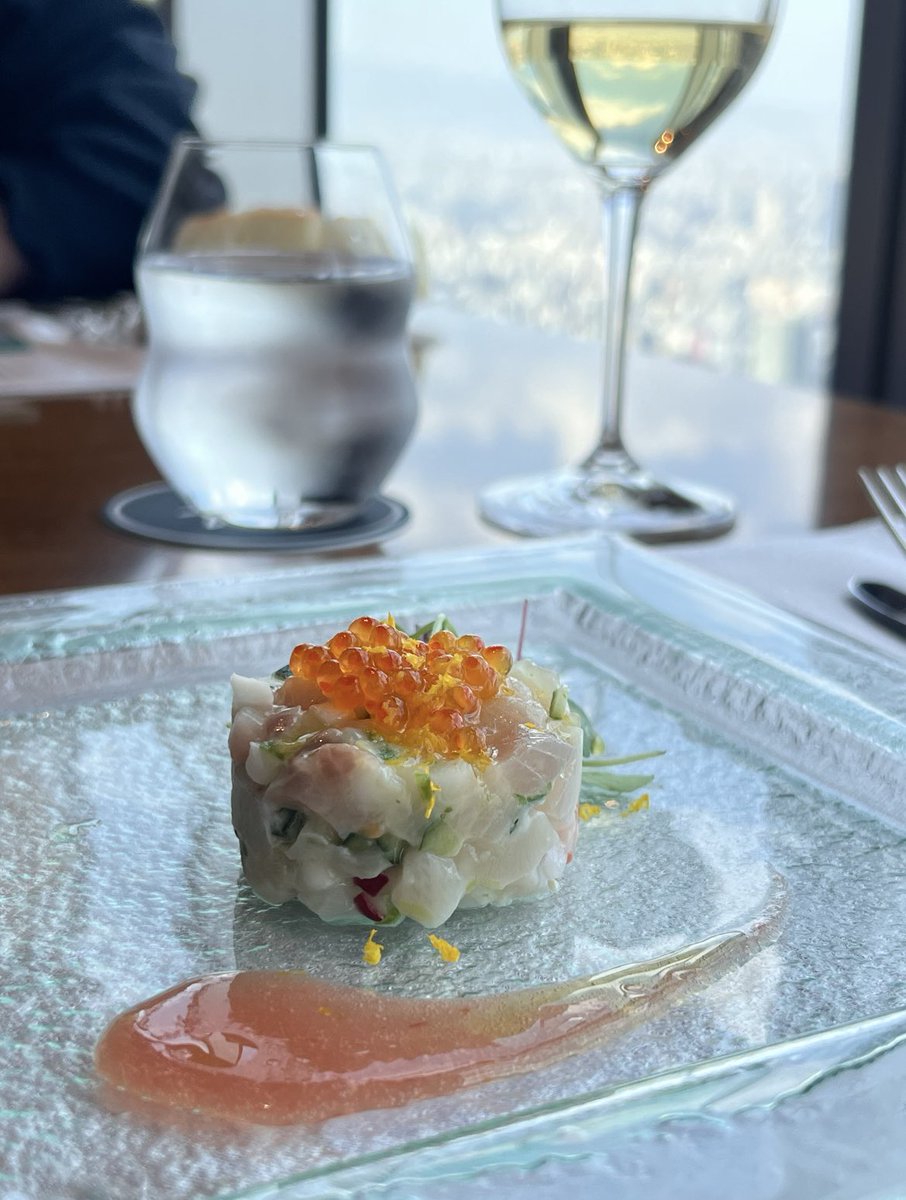 しんじ tweet media