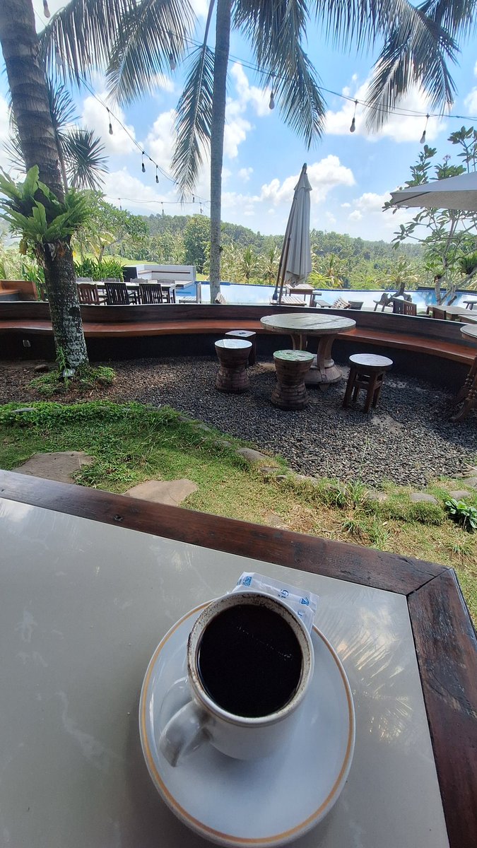 GM..☕️
Rada telat ngopi hari ini

Habis ngopi ya tidur lagi, ya kan guys ya..