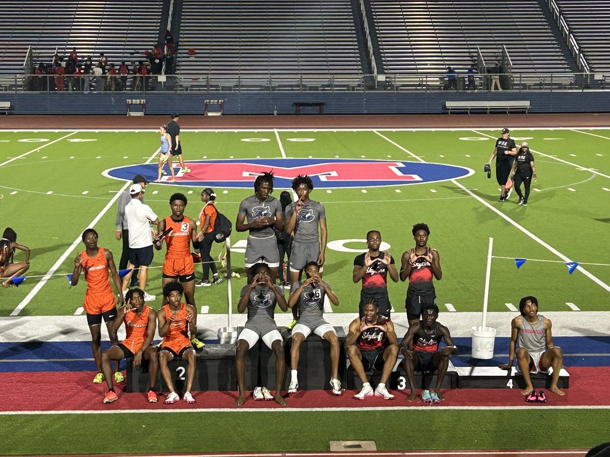 Coach K-Dubb20 tweet media