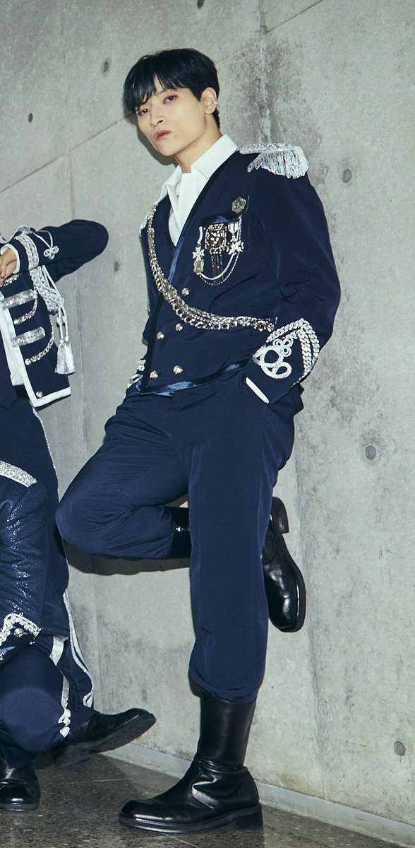 めーとる tweet media