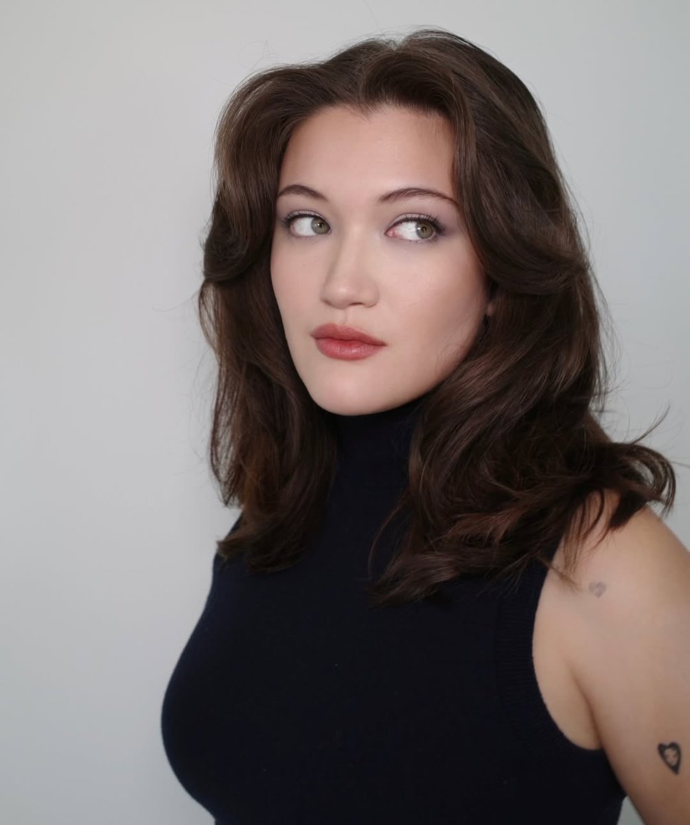 isa briones club tweet media