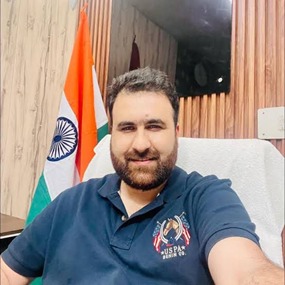 RisingKashmir's tweet image. #HaamidBukhari appointed Registrar of Companies, #JammuKashmir

risingkashmir.com/haamid-bukhari…