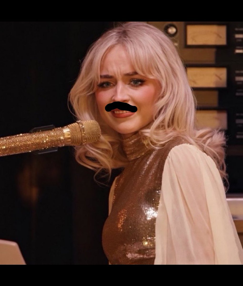 The Pardoned Hunter deButts tweet media