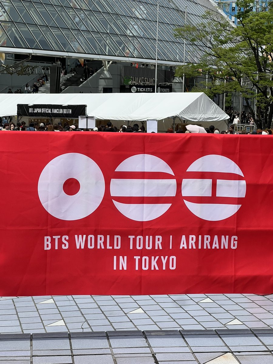 JM’s Muse ♡ saw HOBI!!!!!!! tweet media