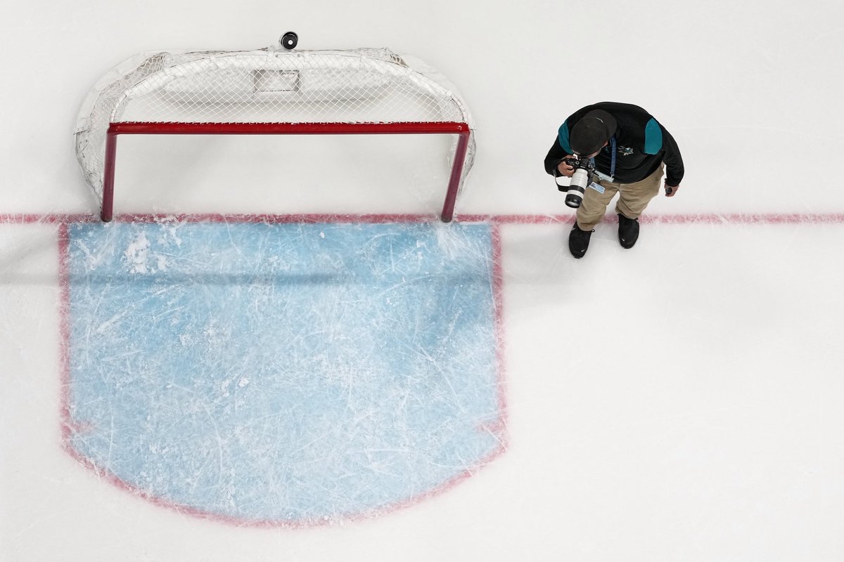 kavinm95's tweet photo. 📸 Season 8️⃣ working for the Sharks is in the books. 

Easily one of my favorites since joining the team 🦈 https://t.co/1Q4UYozqGr