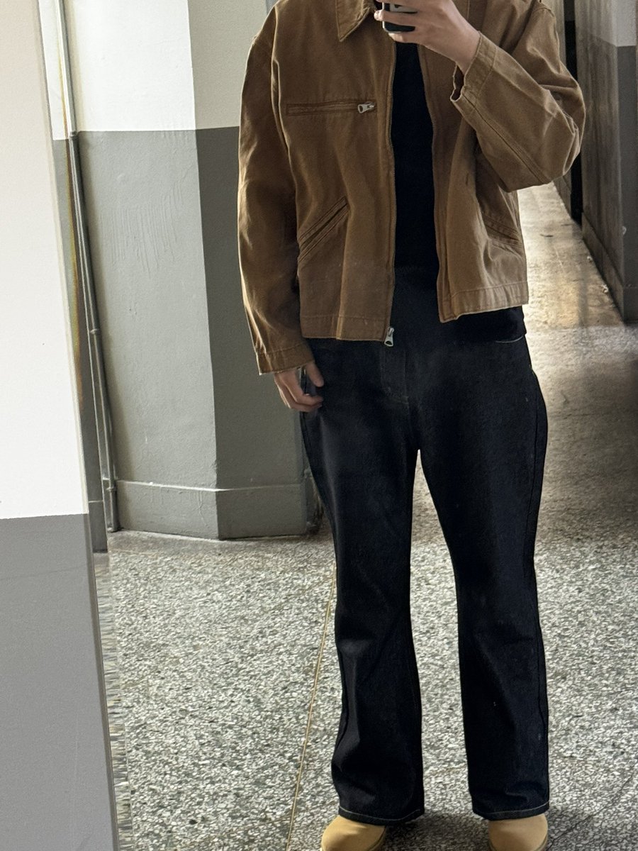 老实点. tweet media