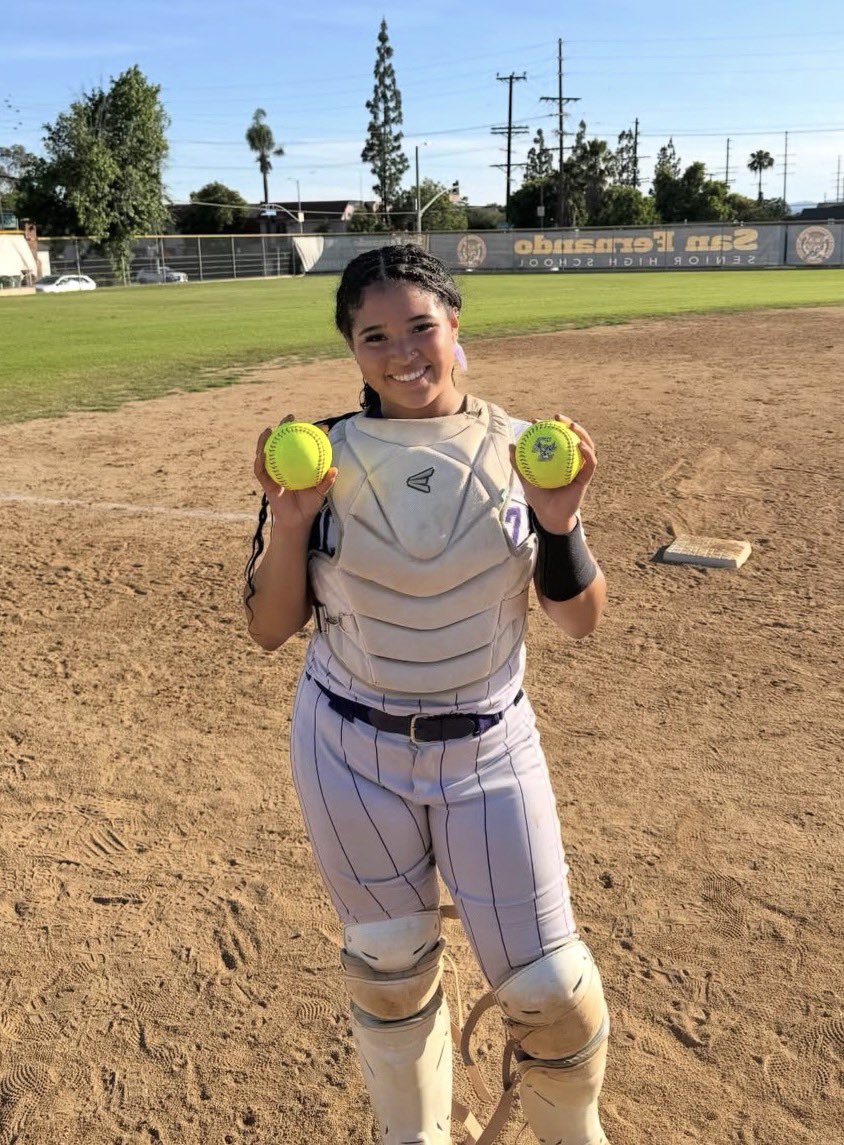 JordanB_3's tweet image. Yesterday with 2 more HomeRuns sophomore Year C/O 2028 
Catcher/3B |GPA 4.0 #StudentAthlete 
@BoostSoftball @LegacyLegendsS1 @CoastRecruits @TAProfileAPP @PrepSoftball @SBRRetweets 
@tc_collegecoach @ncsa @EliteSoftballR1 
@NCSA_Softball @coachbri_amg  @amgodoysoftball @CIFSS
