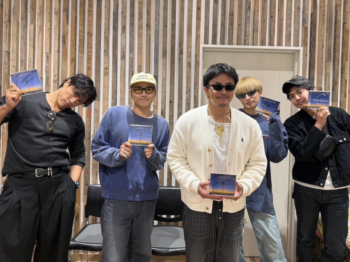 GENERATIONS' way to the World tweet media