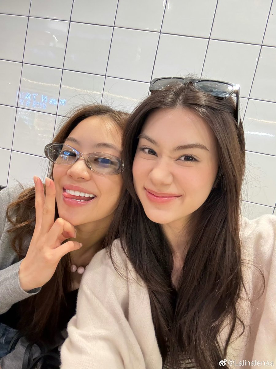 HiSandy_0.0 tweet media