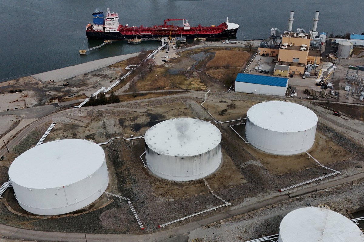 Political Uprising tweet media