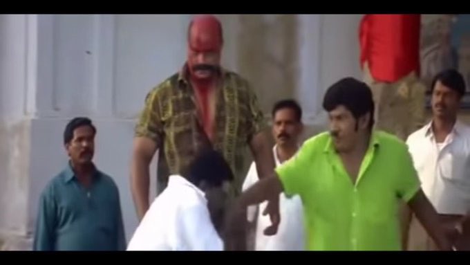 Vavarism's tweet photo. ஹாட்ரிக் ஹிட் கொடுத்து குட்டி குஞ்சான்ஸ் மத்தில கெத்தாக வலம் வந்த பிரதீப் ரங்கநாதனை ஒரே படத்தில் முடிச்சி விட்டுட்டியே கைய கொடுண்ணே #VigenshShivan #wikinayan @NayantharaU @pradeeponelife https://t.co/eVBgr1edTm