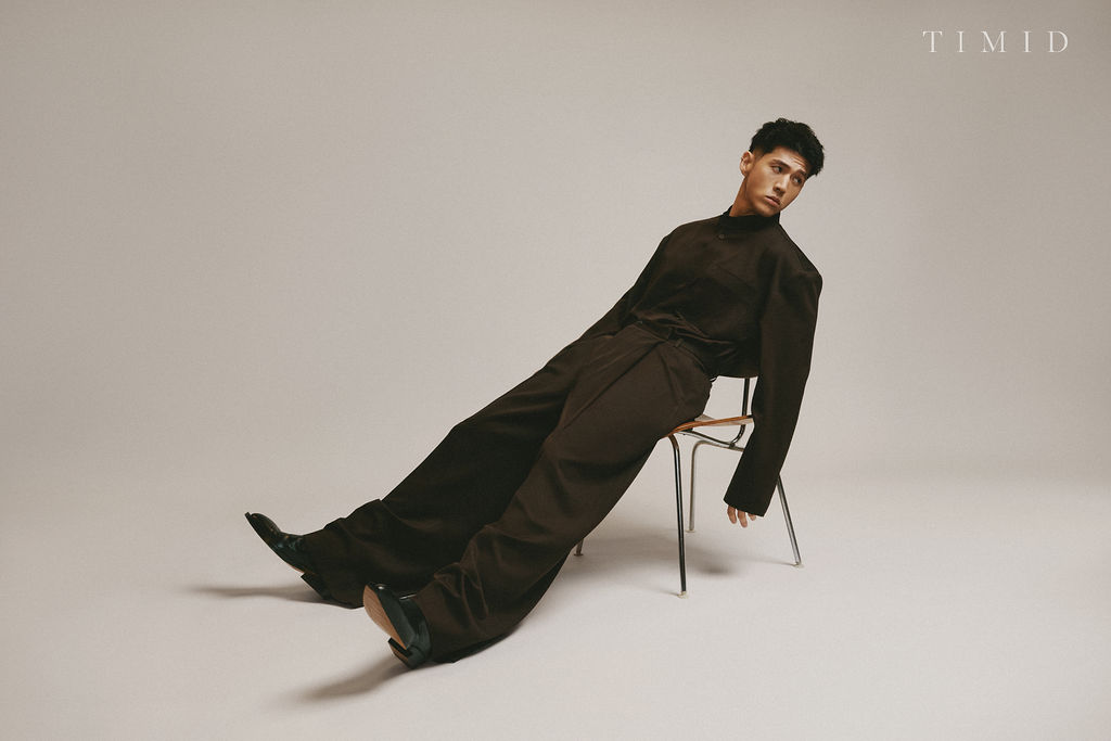 timidmag's tweet image. "The only thing you can control is yourself."

Read what Matthew Kim had to say about his role as Woosh on Season 2 of BEEF: timidmag.com/features/matth…

#BEEF #MatthewKim #BM #KARD