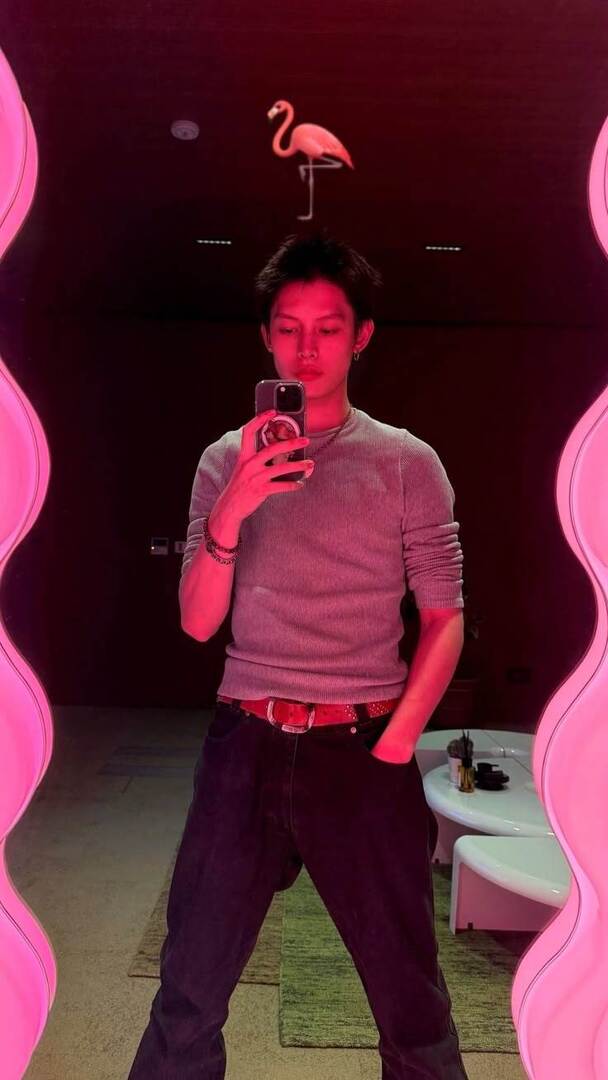 selfolssi ♤ tweet media