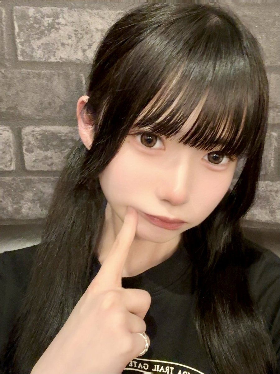 真希しの tweet media