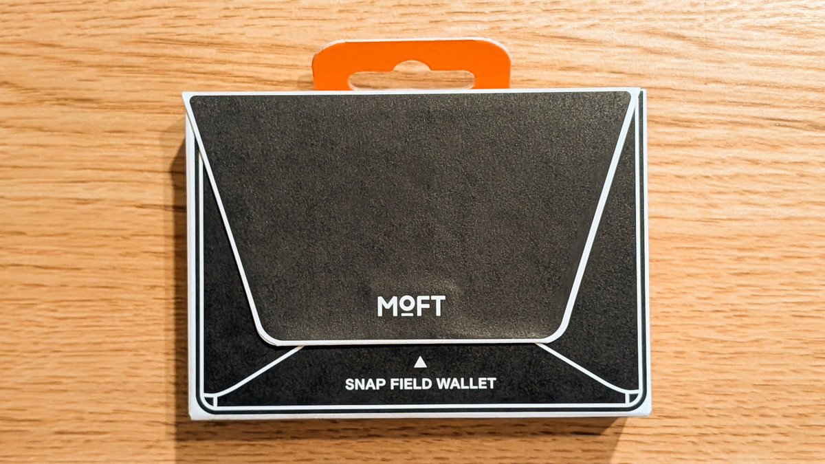 YusLog_0801's tweet image. 【155_ #Moft MagSafe 多機能カードケース】
カードと少量の現金、鍵を収納する財布として購入しました。
真ん中の仕切りを引っ張れば、必要なカードを簡単に取り出せます。
別途Moftのスマホスタンドを持っており、切り替えながら付けるため、スタンド機能無しモデルですが、その分軽量で良いです。