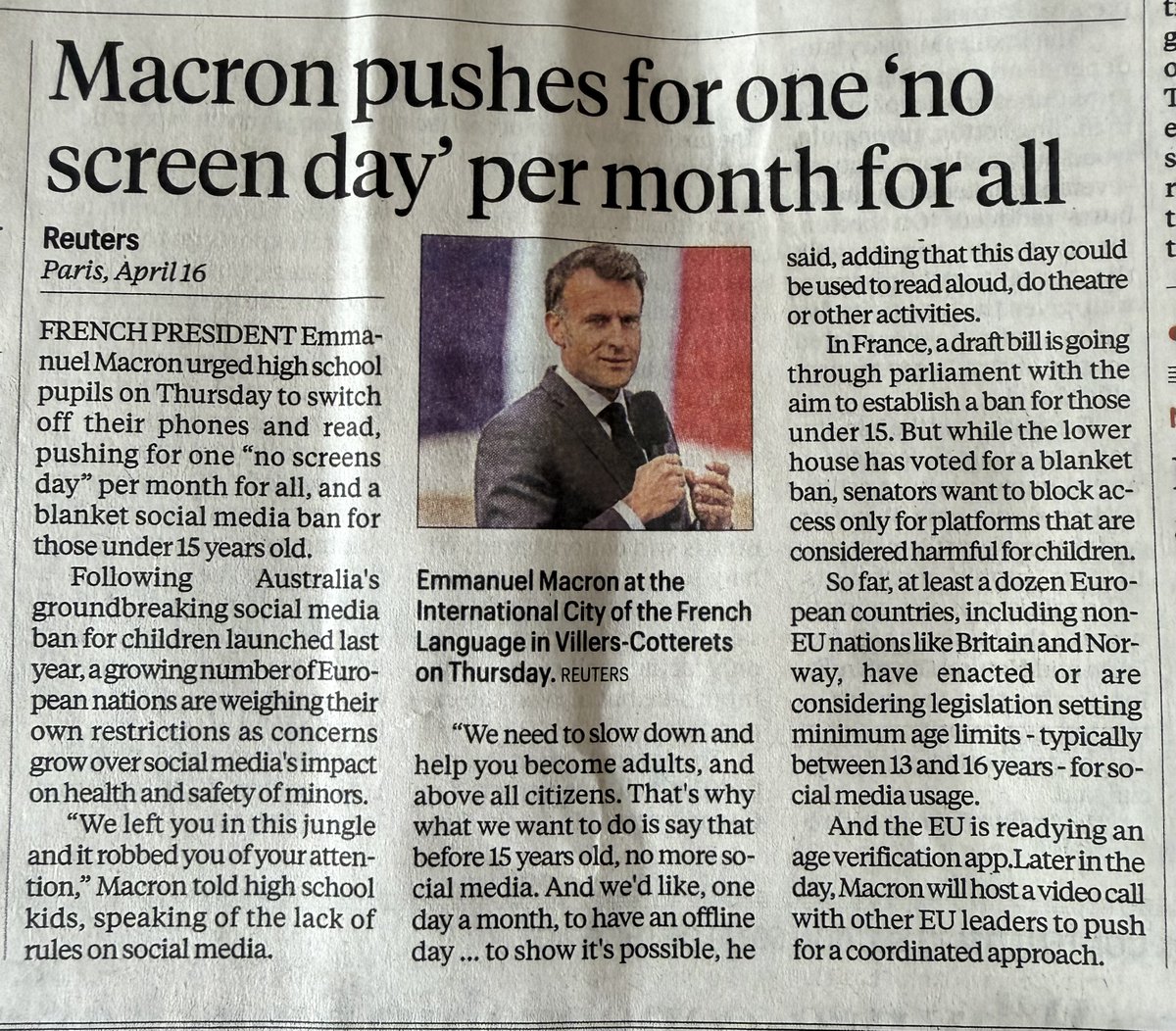 RoyLakshman's tweet image. “महीने में एक दिन ऐसा हो जिस दिन आप स्क्रीन ना देखें । यानी मोबाइल, लैपटॉप, टैब से दूर रहें ।”

फ्रांस के राष्ट्रपति का ये आईडिया कैसा लगा ? 
@EmmanuelMacron 
#NoScreenDay 
#screen #NotoMobile