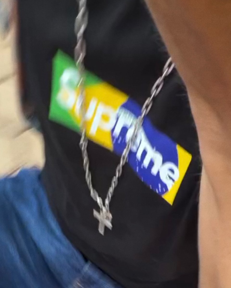 JustFreshKicks tweet media
