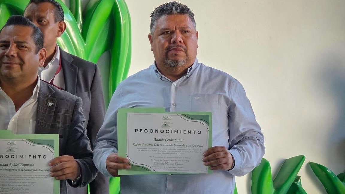 AndresCeronPueb's tweet photo. Una discapacidad no es impedimento para salir adelante, sino una oportunidad para demostrar fortaleza y determinación.” 💙

Acompañé a la Asociación Cultural y Recreativa para la Protección del Invidente Puebla A.C., a la conmemoración de su aniversario. 🧏 

#AndresCeronRegidor https://t.co/9FDRdQv0fA