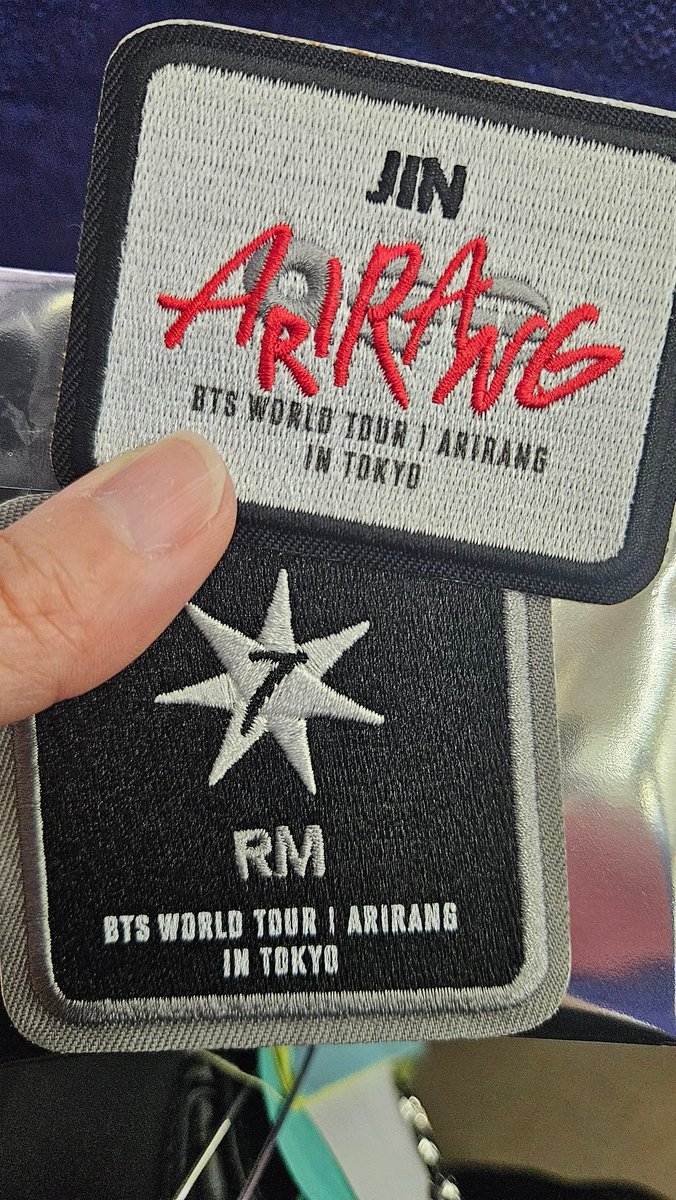 wings0105's tweet photo. BTS アリラン ワッペン 交換

譲 ナム ジン RM JIN
求 ジョングクor V or BTS    JUNGKOOK テテ グク

4/17.18 東京ドーム周辺 もしくは郵送にて
宜しくお願い致します✨

#ARIRANG
#BTS交換
#東京ドーム https://t.co/vCNCXJ6SRg