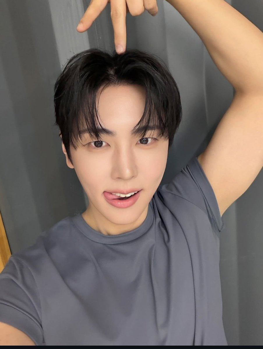 tekoro 🐈💕 tweet media