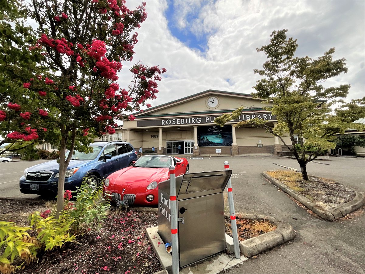 The Roseburg Library Commission meets at 4 pm Tuesday in person &amp; via Zoom to discuss the library’s annual report comparison presentation, monthly statistics, programming, grants and the 2026-2030 strategic plan Council agenda item: bit.ly/3xVoKk3

#library #government