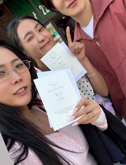 Graceful (@graceful0423) on Twitter photo 