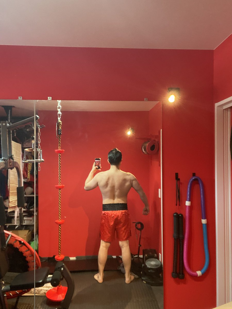 cngnb658ver2's tweet image. 朝の身体チェック✅
昨日は何か新しい人らのいいねが増えて嬉しかったです⭐️

#懸垂
#Winning
#ウイニング
#ボクシングトランクス
#BoxingTrunks
#ホームジム
#ボディメイク
#筋トレ
#筋トレ好きと繋がりたい
#筋トレMEMO
#筋トレ垢さんと繋がりたい 
#筋トレ垢と繋がりたい