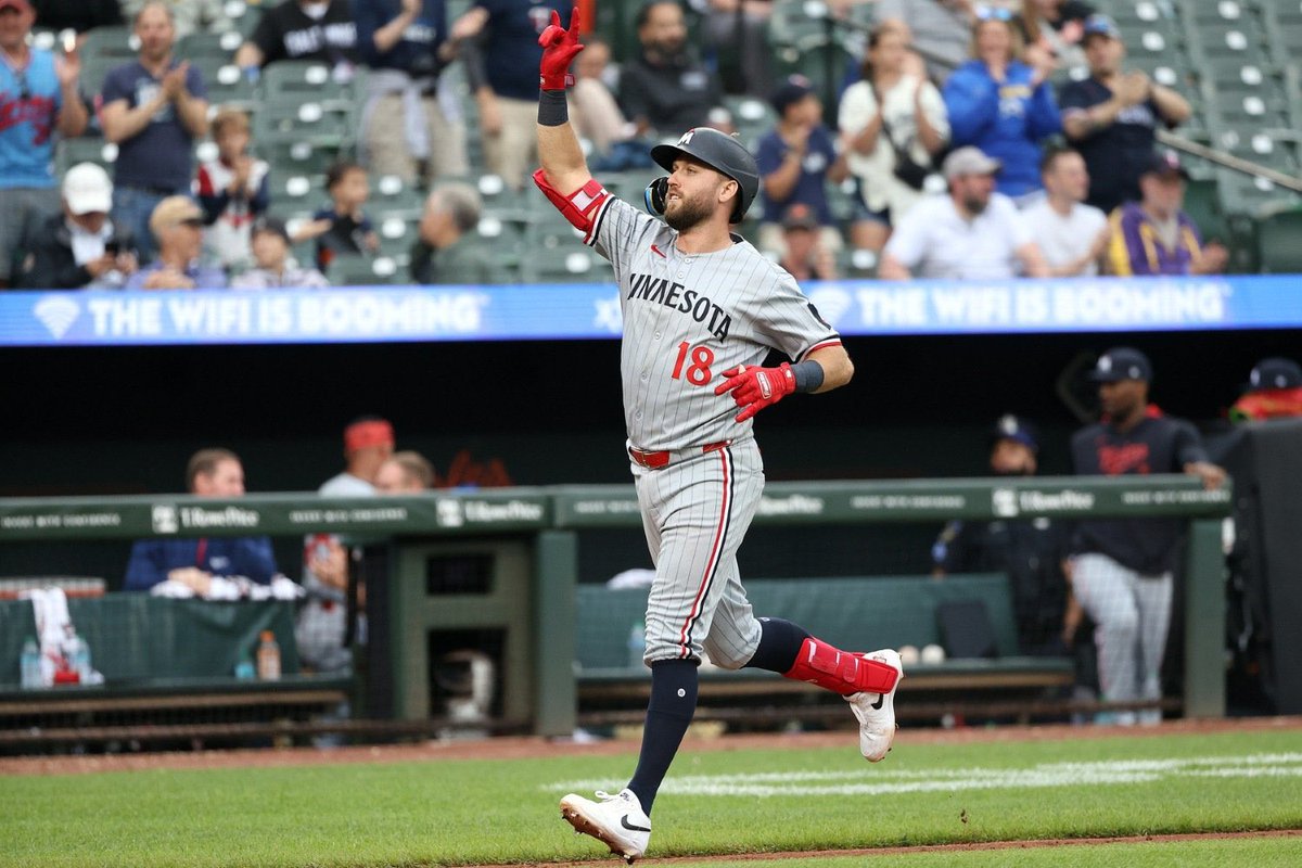 SleeperMLBTwins's tweet image. There are currently 19 MLB hitters with 3+ successful ABS challenges on the season

The #MNTwins have three of them

Josh Bell
Kody Clemens
Austin Martin