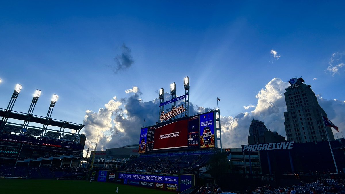 thegeekpastor's tweet image. Beautiful night at the ballpark. #clevelandguardians #Cle