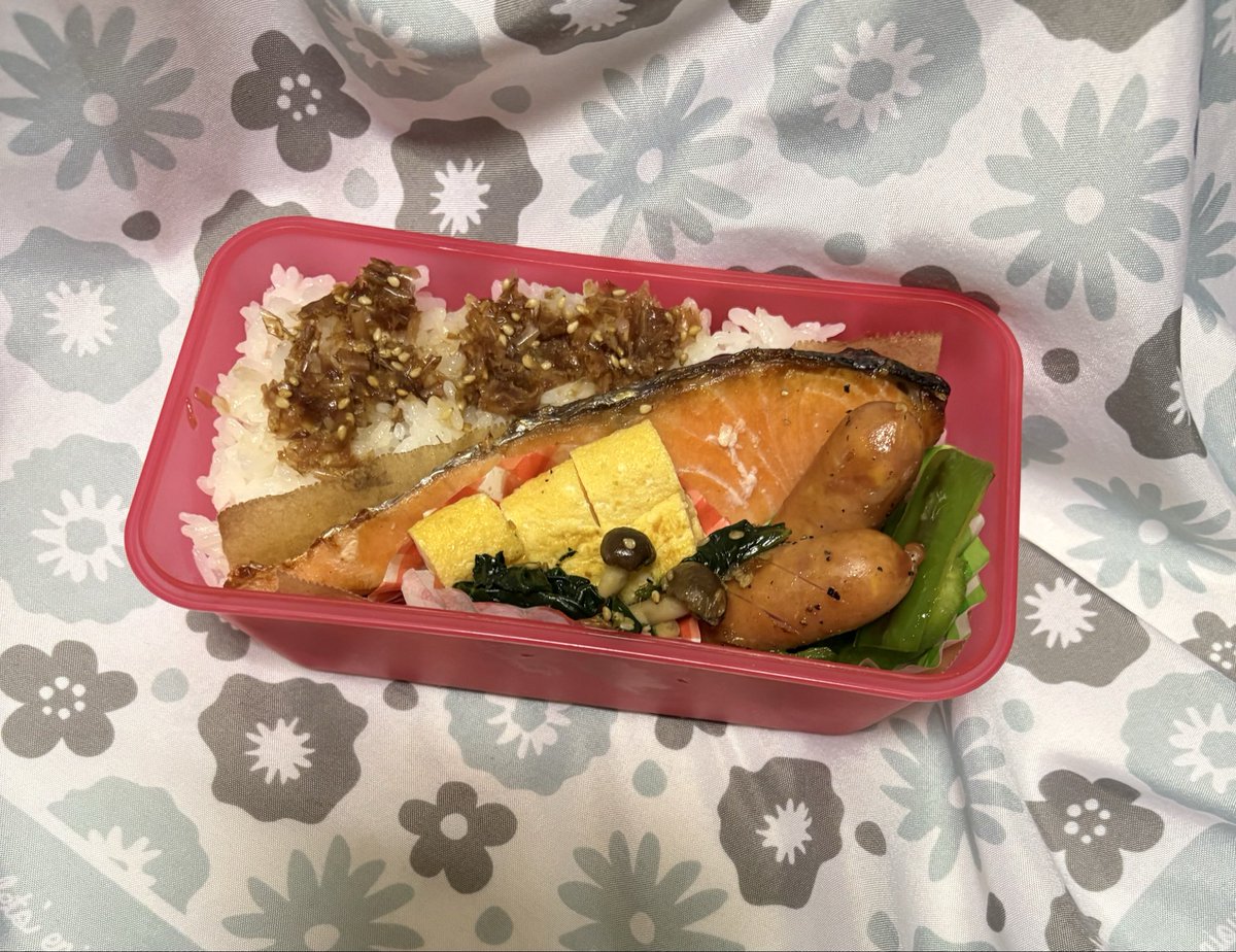 fuwarin763's tweet photo. #今日のお弁当
冷食なし
作り置きなし
私の調理時間給＋材料費＝結構高額なお弁当でし🍱
と思ったよ https://t.co/zzPPIXcp2A