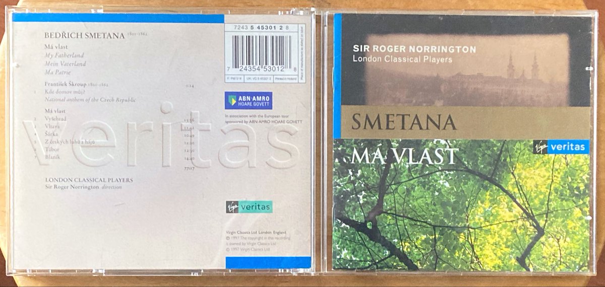 Classic Darling tweet media