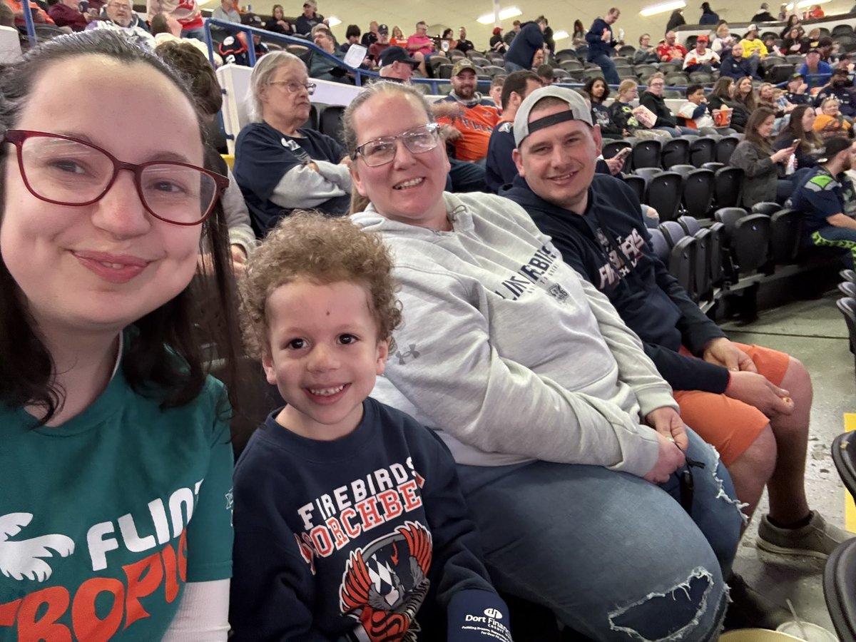 Dora_Lostmymap's tweet photo. @FlintFirebirds Brought the whole family out ✨ #SmileoftheKnight #Section6Row3 https://t.co/i58ecXHHrF