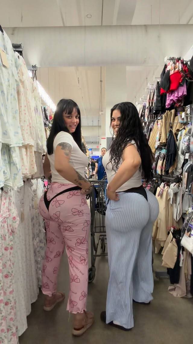 Selenagotudumppin tweet media