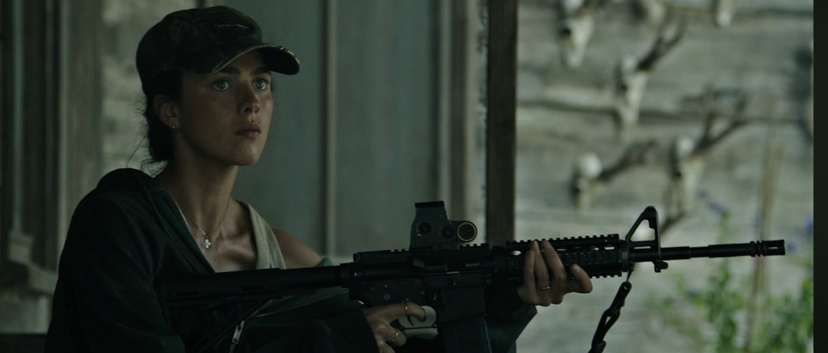 FilmUpdates's tweet image. Margaret Qualley in Ridley Scott’s ‘THE DOG STARS.’

In theaters August 28.