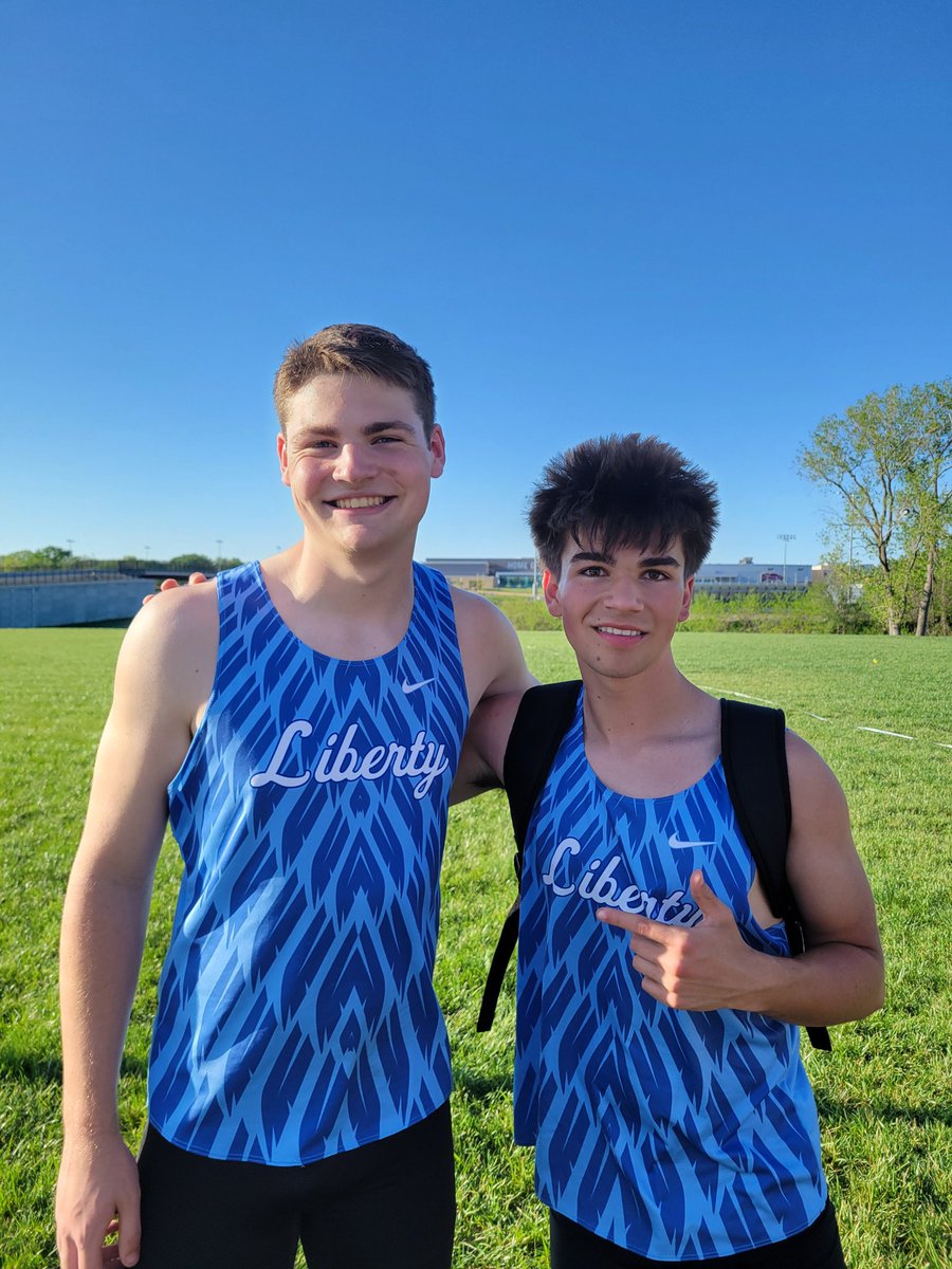 CoachMatTFXC's tweet photo. Nice PR's in javelin today for Eli and Tony. Great job gentleman! @LIBERTYTF https://t.co/akxZ0Yqqlr