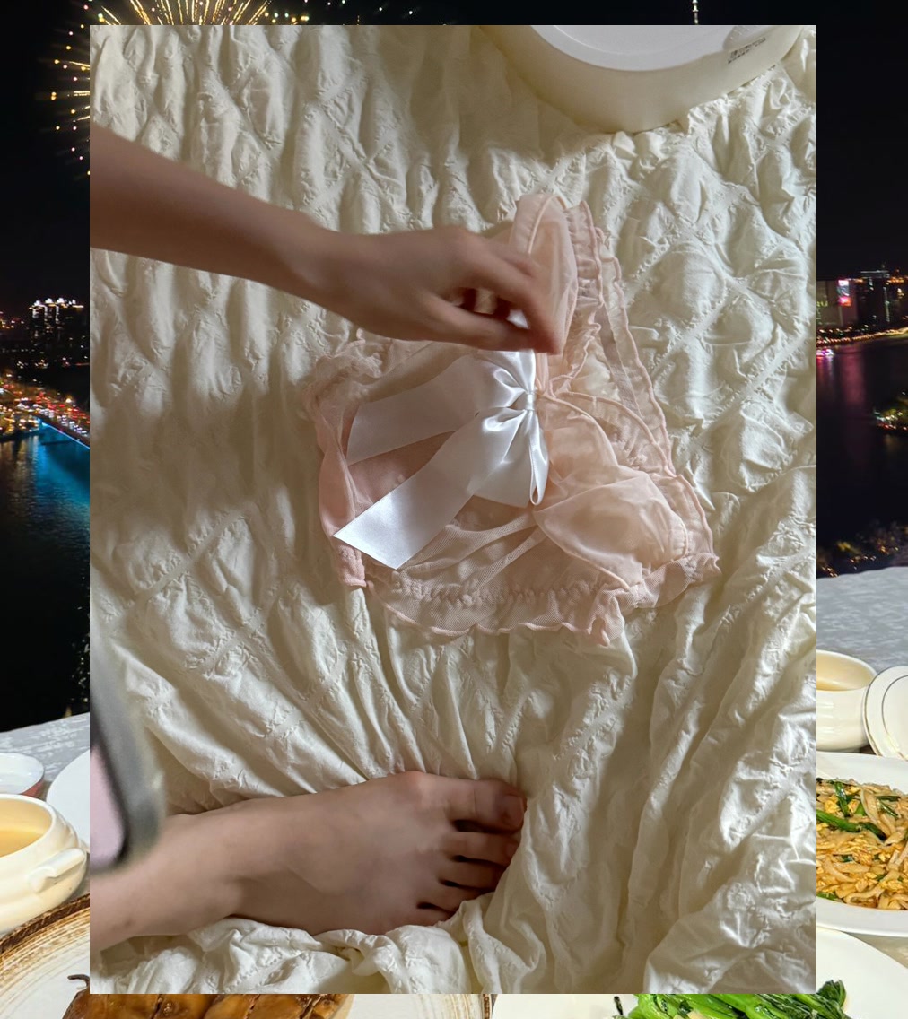 Rebecca Castro tweet media