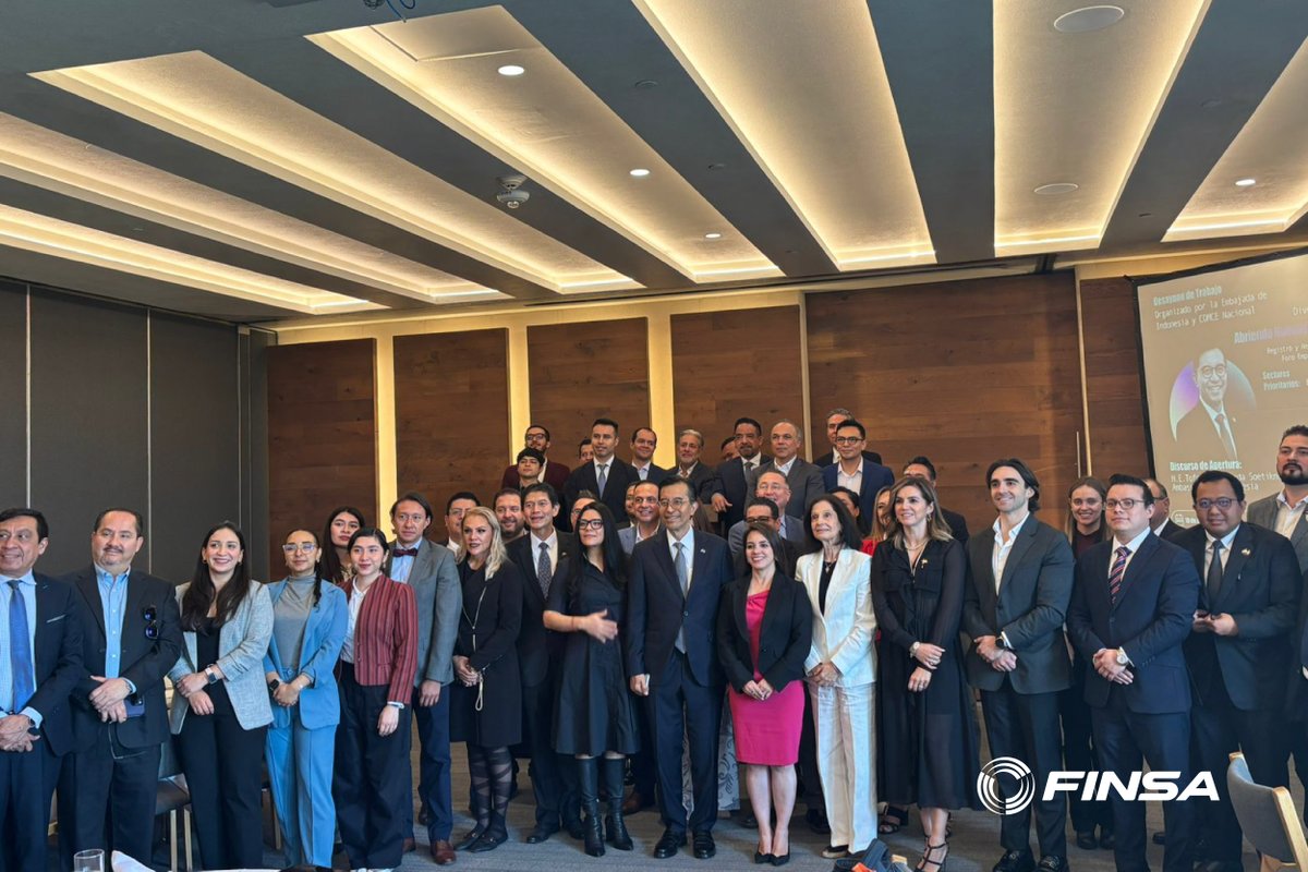 FinsaIntl's tweet photo. En FINSA impulsamos conexiones que generan oportunidades. Participamos en un encuentro con la Embajada de Indonesia en México y COMCE, fortaleciendo el diálogo y la colaboración. Reafirmamos nuestro compromiso con la vinculación internacional para el desarrollo industrial. https://t.co/vn9Sj29tio