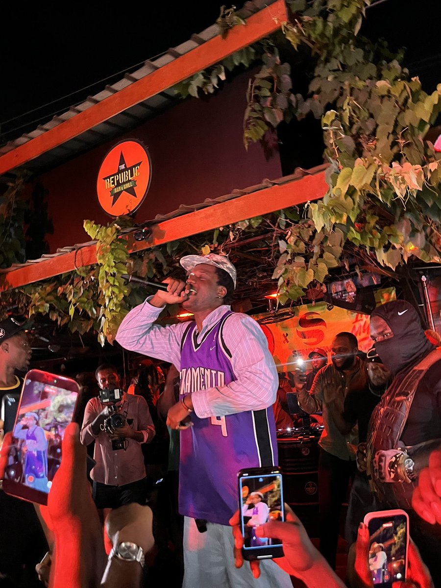 BaRoN🤡✞ tweet media