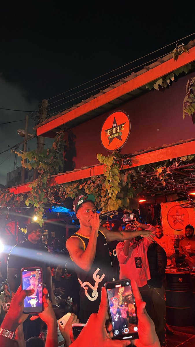 BaRoN🤡✞ tweet media