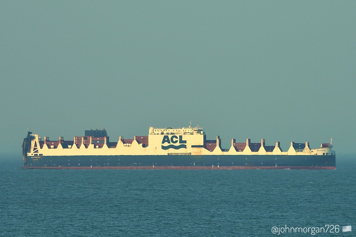 johnmorgan726's tweet photo. The #AtlanticContainerLine (#ACL) #ConRo #AtlanticSky, IMO:9670602 en route to Halifax, Canada, flying the flag of Malta 🇲🇹. #ShipsInPics https://t.co/59jXAeL0BV