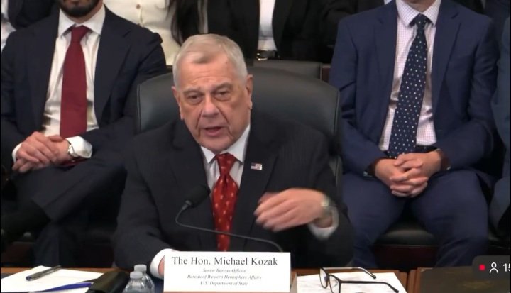 AnahelenaCordid's tweet image. Laura Dogu experta diplomática era la designada para la estabilización que, según Michael Kozak del Departamento de Estado ya esta cumplida y ahora para la recuperación económica es designado John Barrett experto en economía.