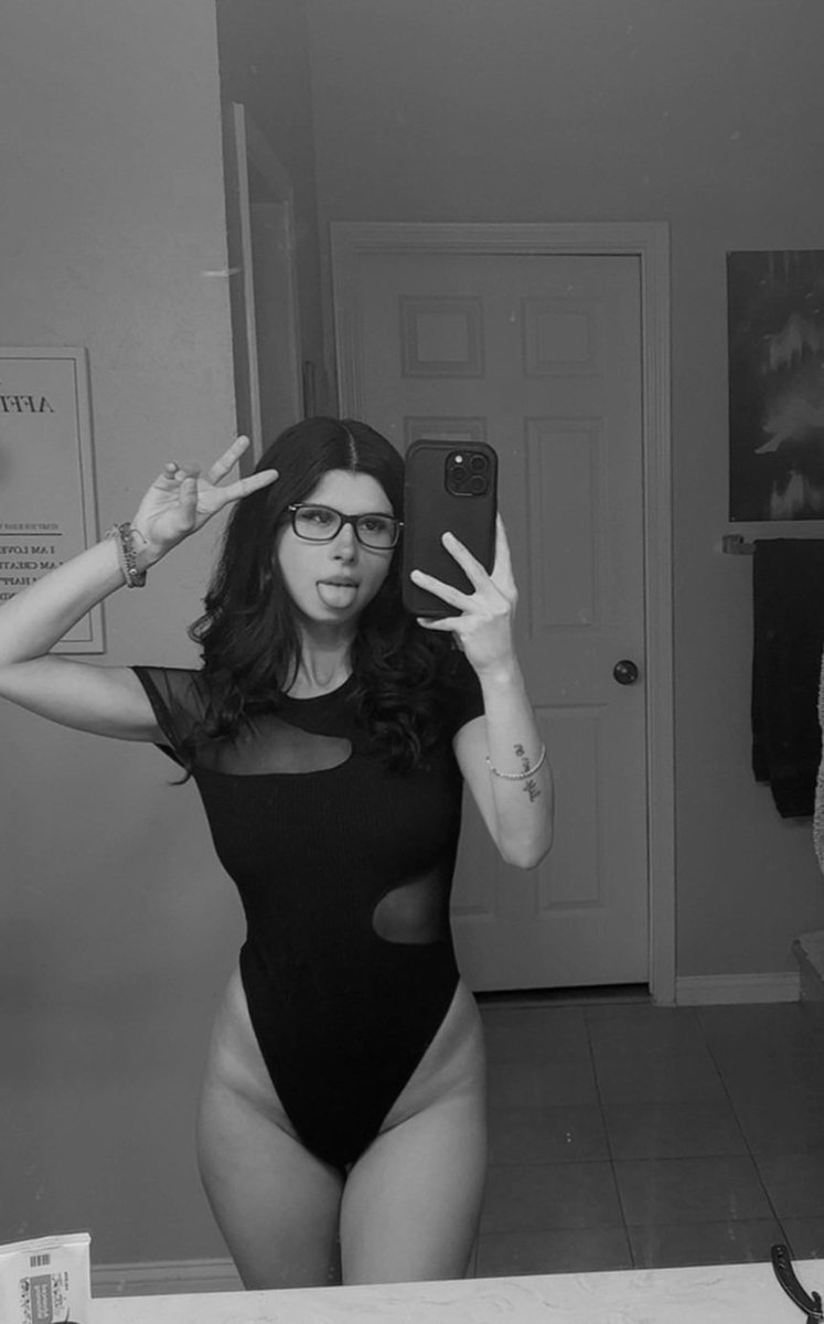 spicy velma🌶️ tweet media