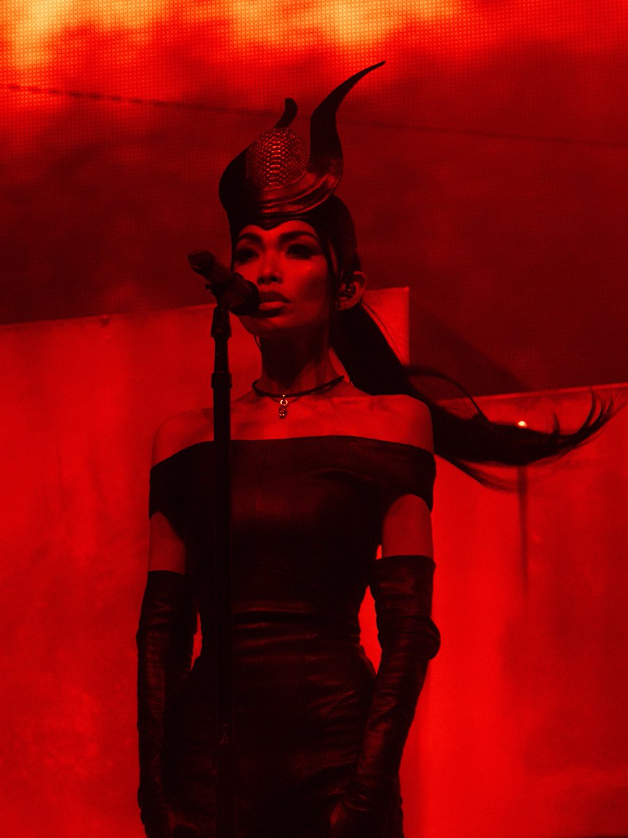 nine inch nails tweet media