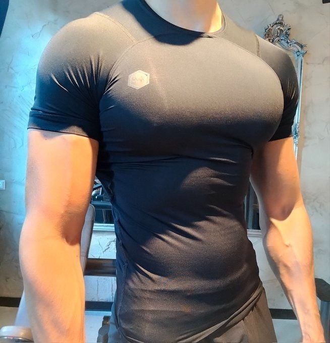 𝐌𝐚𝐱𝐢𝐦𝐢𝐥𝐥𝐢𝐚𝐧 𝐌𝐚𝐱𝐢𝐦𝐨𝐟 tweet media