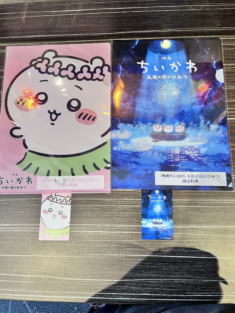 YL64069's tweet photo. 池袋で朝並んムビチケ買えました💕✨
ヽ(*＾ω＾*)ﾉ朝の開場で60〜70くらい並んでおりました。大事に大事に保管して観に行きます🥰🫶 https://t.co/KkAMLtcqNP