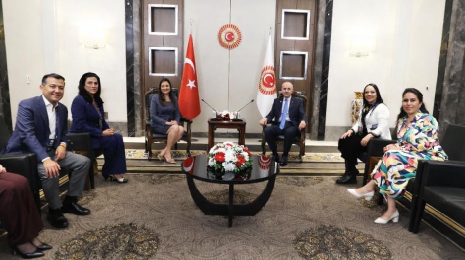 Liz Sánchez tweet media