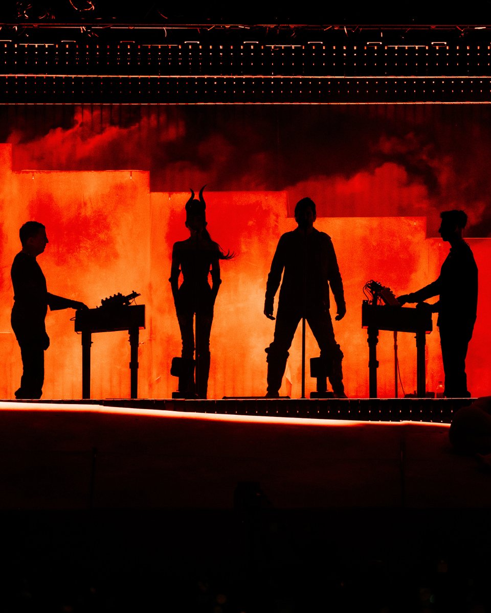 nine inch nails tweet media