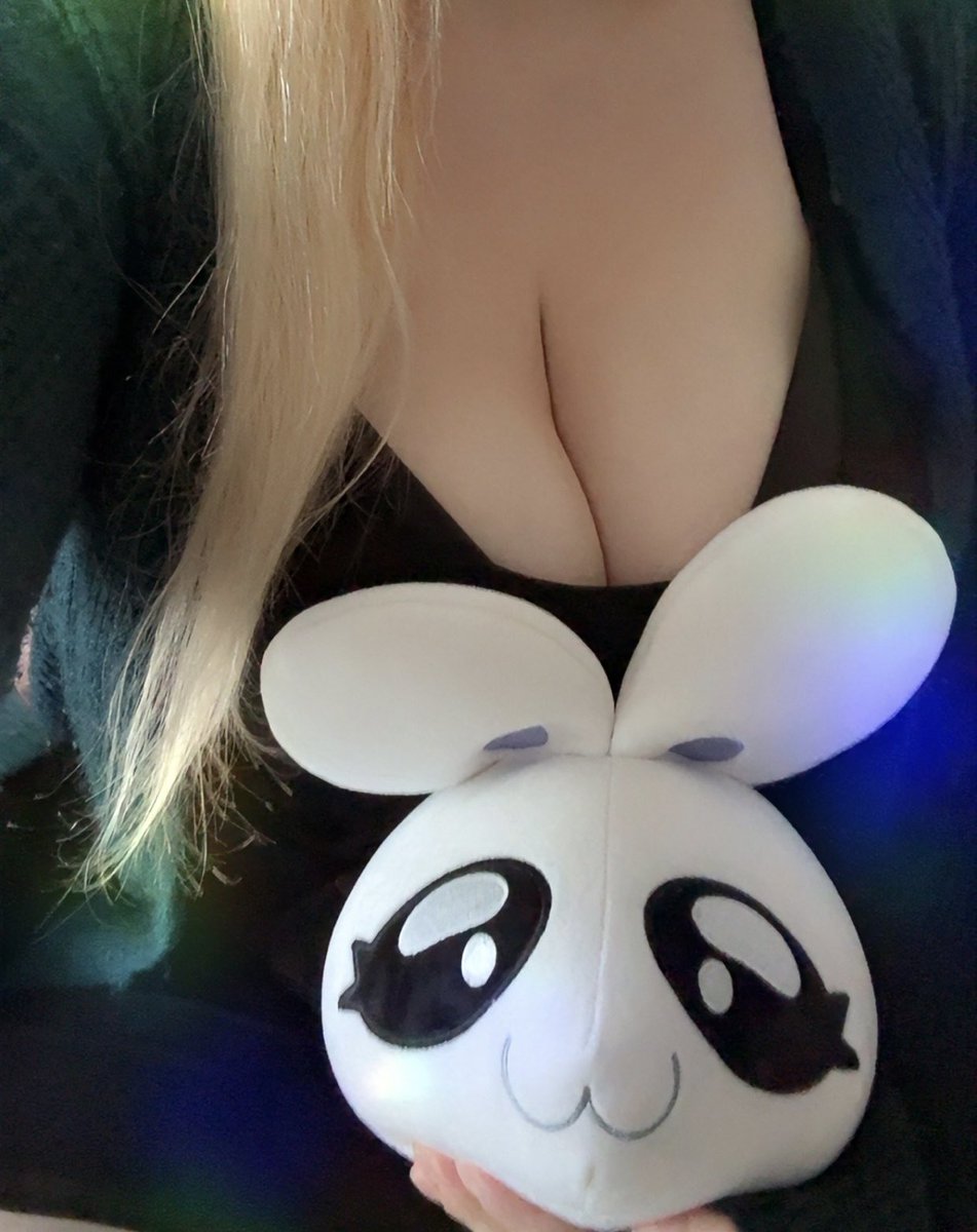 Succubus Bella 🦇💕 tweet media