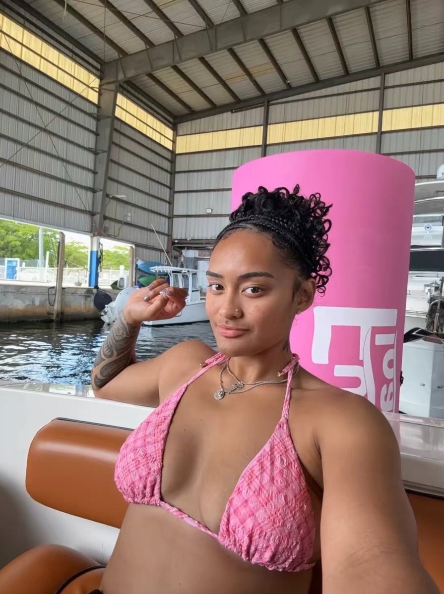 I talk hoops 🏀 tweet media